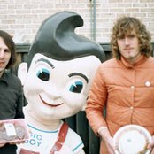 Hella - List pictures