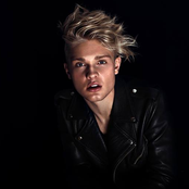 Benjamin - List pictures