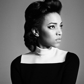 Alice Smith - List pictures