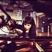 Natalie Duncan - List pictures