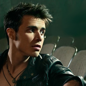Kris Allen - List pictures