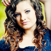 Brooke Hyland - List pictures