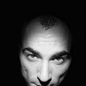 Miles Robert - List pictures