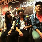 Hyphen Hyphen - List pictures