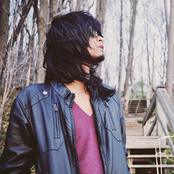 Etienne Sin - List pictures