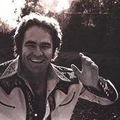 Hoyt Axton - List pictures