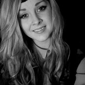 Shannon Saunders - List pictures