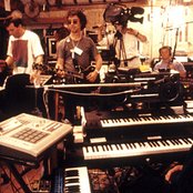 Big Blue Ball - List pictures