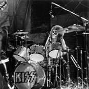 Peter Criss - List pictures