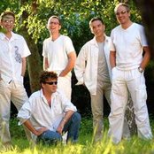 Crvena Jabuka - List pictures