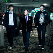 Play And Win - List pictures