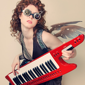 Kiesza - List pictures