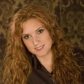 Sarah Kelly - List pictures