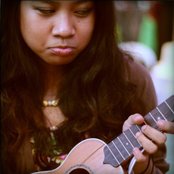 Zee Avi - List pictures