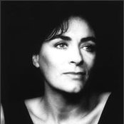 Mary Black - List pictures