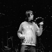 Ian Brown - List pictures
