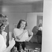 Jo Stafford - List pictures