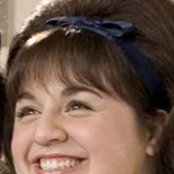 Nikki Blonsky - List pictures