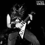 Maroon - List pictures