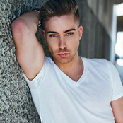 Bobby Newberry - List pictures