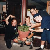 88 Fingers Loui - List pictures