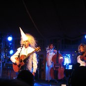 The Irrepressibles - List pictures