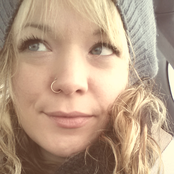 Allison Crowe - List pictures