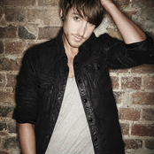 Kye Sones - List pictures