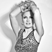 Lian Ross - List pictures