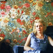 Haley Bonar - List pictures