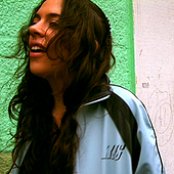 Luisa Maita - List pictures