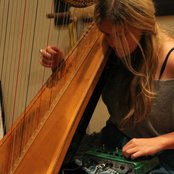 Mary Lattimore - List pictures