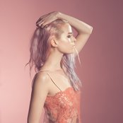 Kyla La Grange - List pictures