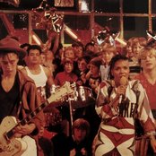 Bow Wow Wow - List pictures