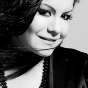 Moony - List pictures