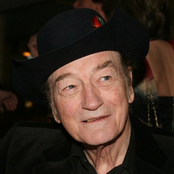 Stompin Tom - List pictures