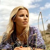 Lisa Miskovsky - List pictures